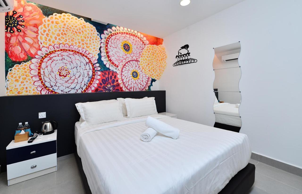 Smile Hotel Shah Alam Seksyen 9 外观 照片