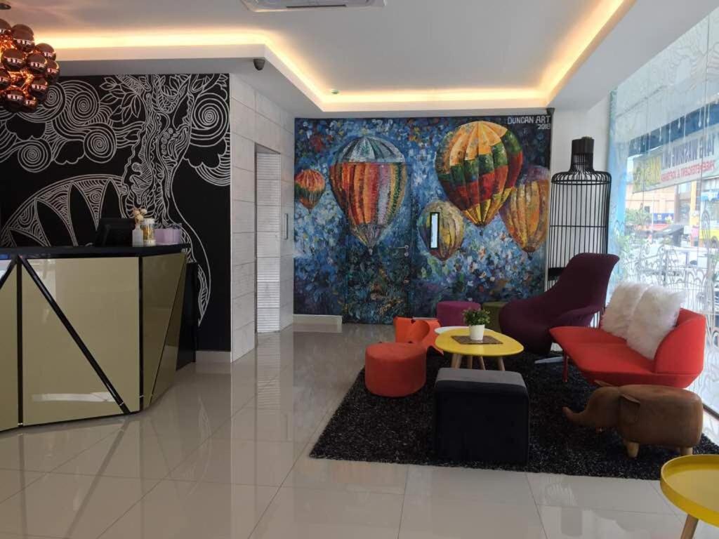 Smile Hotel Shah Alam Seksyen 9 外观 照片