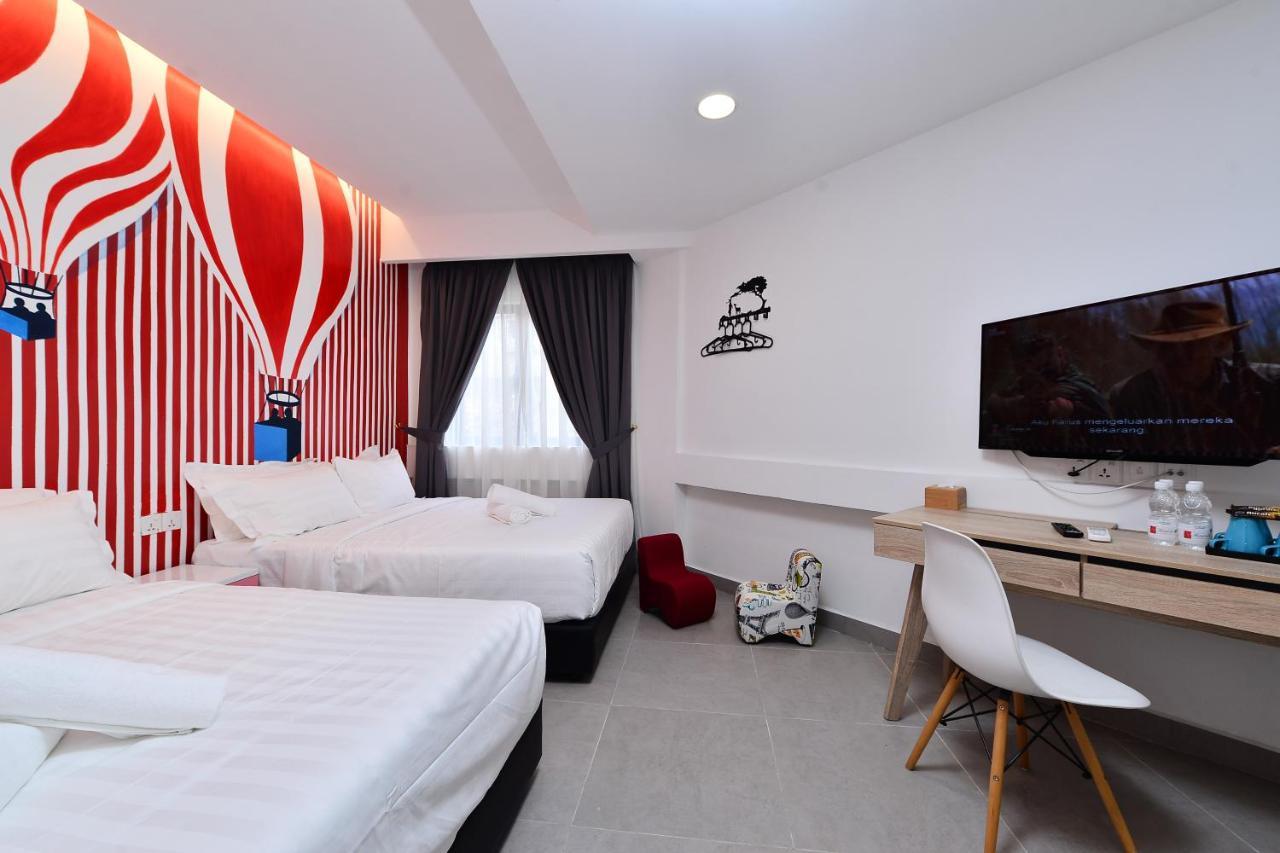 Smile Hotel Shah Alam Seksyen 9 外观 照片
