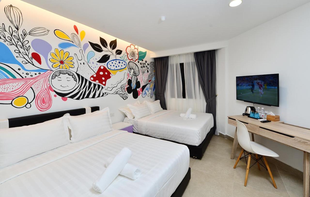 Smile Hotel Shah Alam Seksyen 9 外观 照片