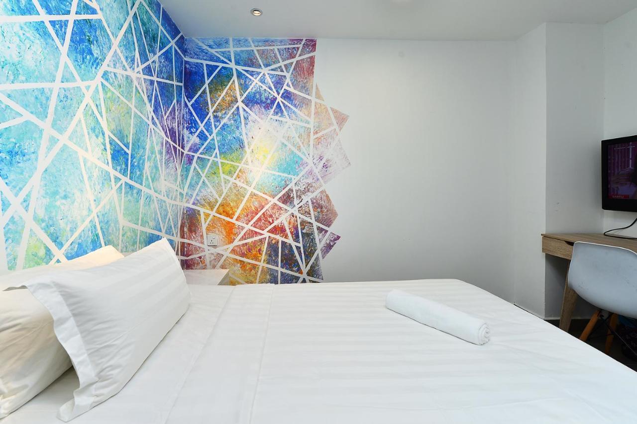 Smile Hotel Shah Alam Seksyen 9 外观 照片