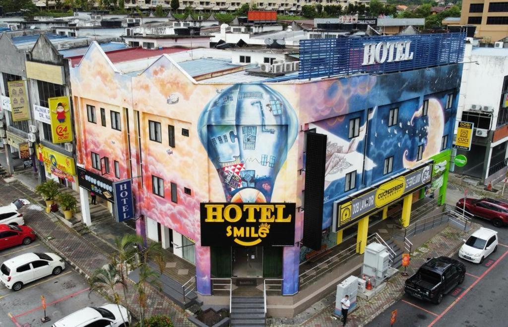 Smile Hotel Shah Alam Seksyen 9 外观 照片